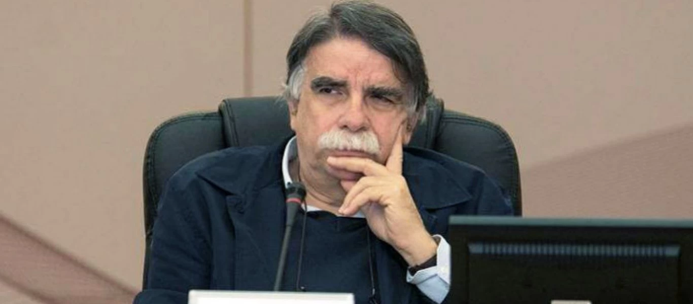 A.Βατόπουλος: «Η απόφαση να ανοίξει η οικονομία είναι περισσότερο πολιτική παρά υγειονομική»